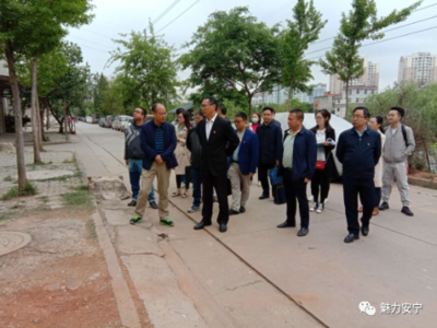 市級領(lǐng)導(dǎo)下沉連然一線督導(dǎo)，為文明創(chuàng)建“開方遣藥”問效商貿(mào)區(qū)域治理